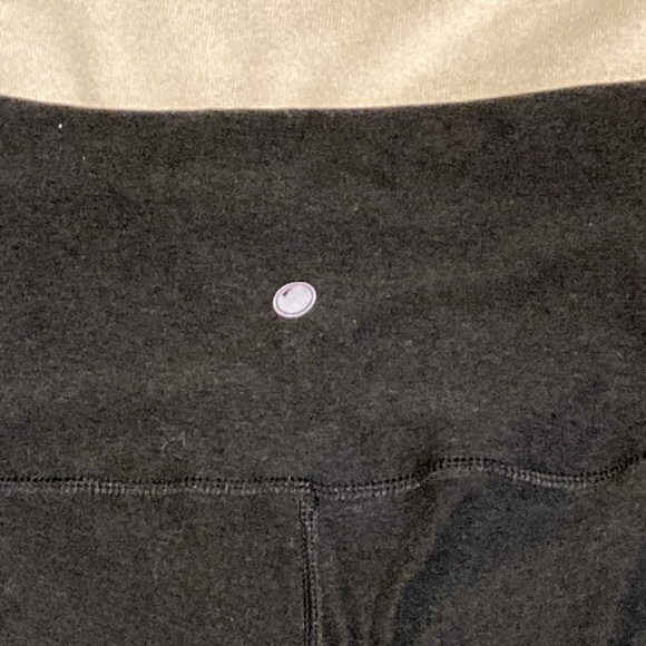 Yogalicious Leggings - Picture 2 of 2